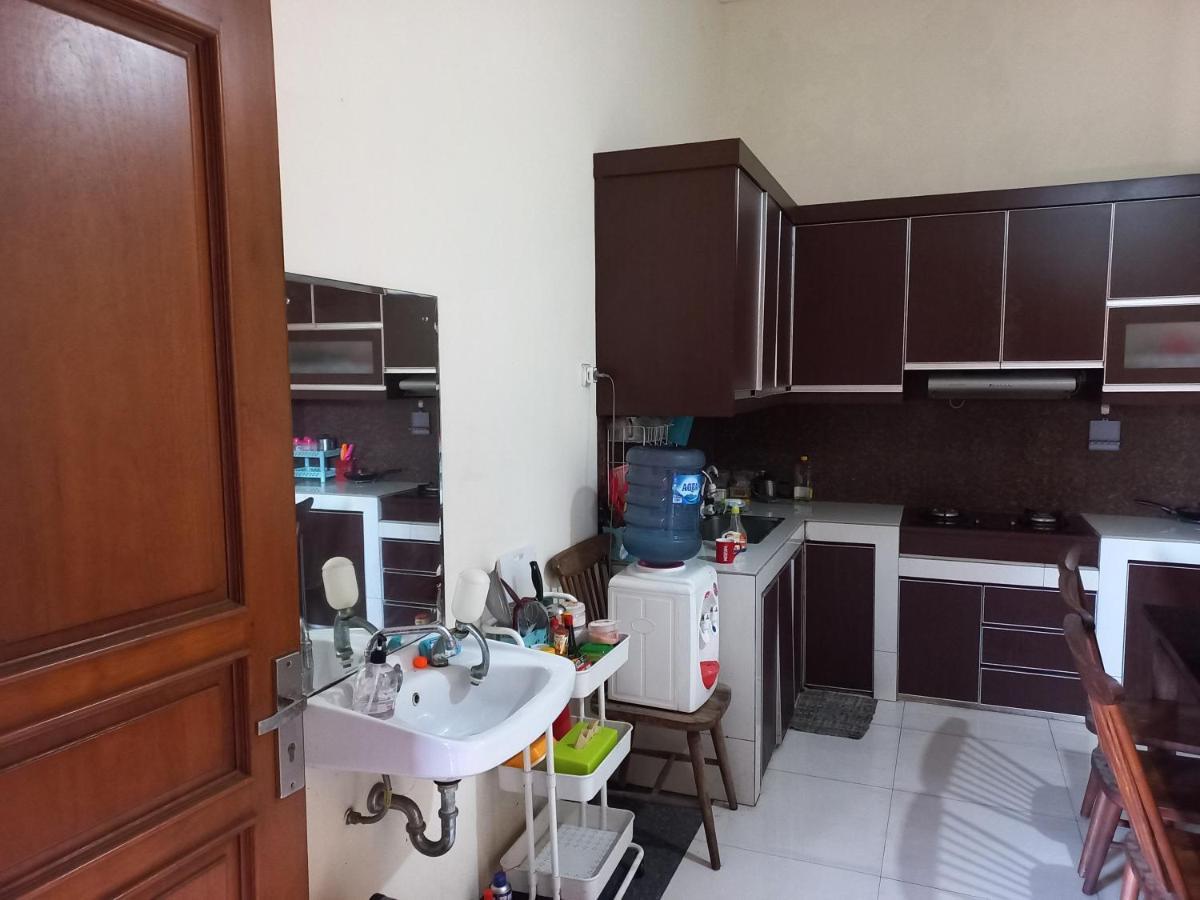 Riki Guesthouse Syari'Ah Jepara Zewnętrze zdjęcie